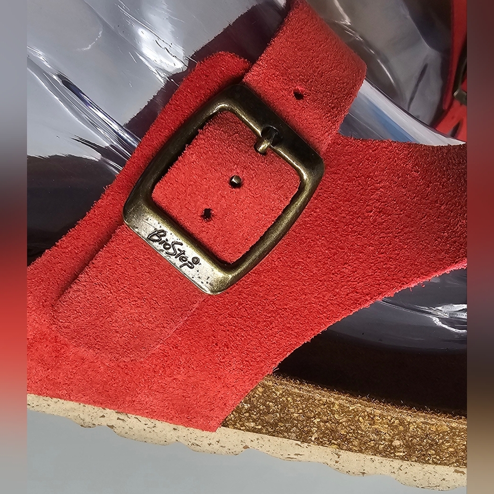 BioStep Women's Red Suede Buckle Thong Sandals Cork Footbed Size 7.5 NEW - Picture 10 of 13